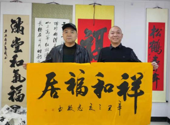 筆耕不輟 突破創(chuàng)新? 醉墨飄香灑人間